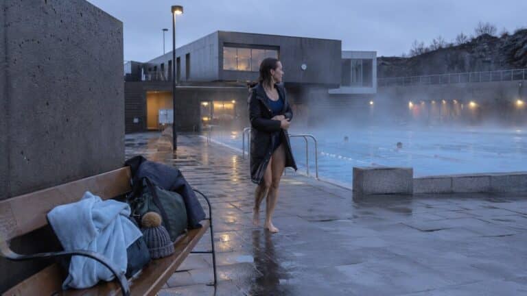 Icelandic Pool Culture and Everyday Simplicity